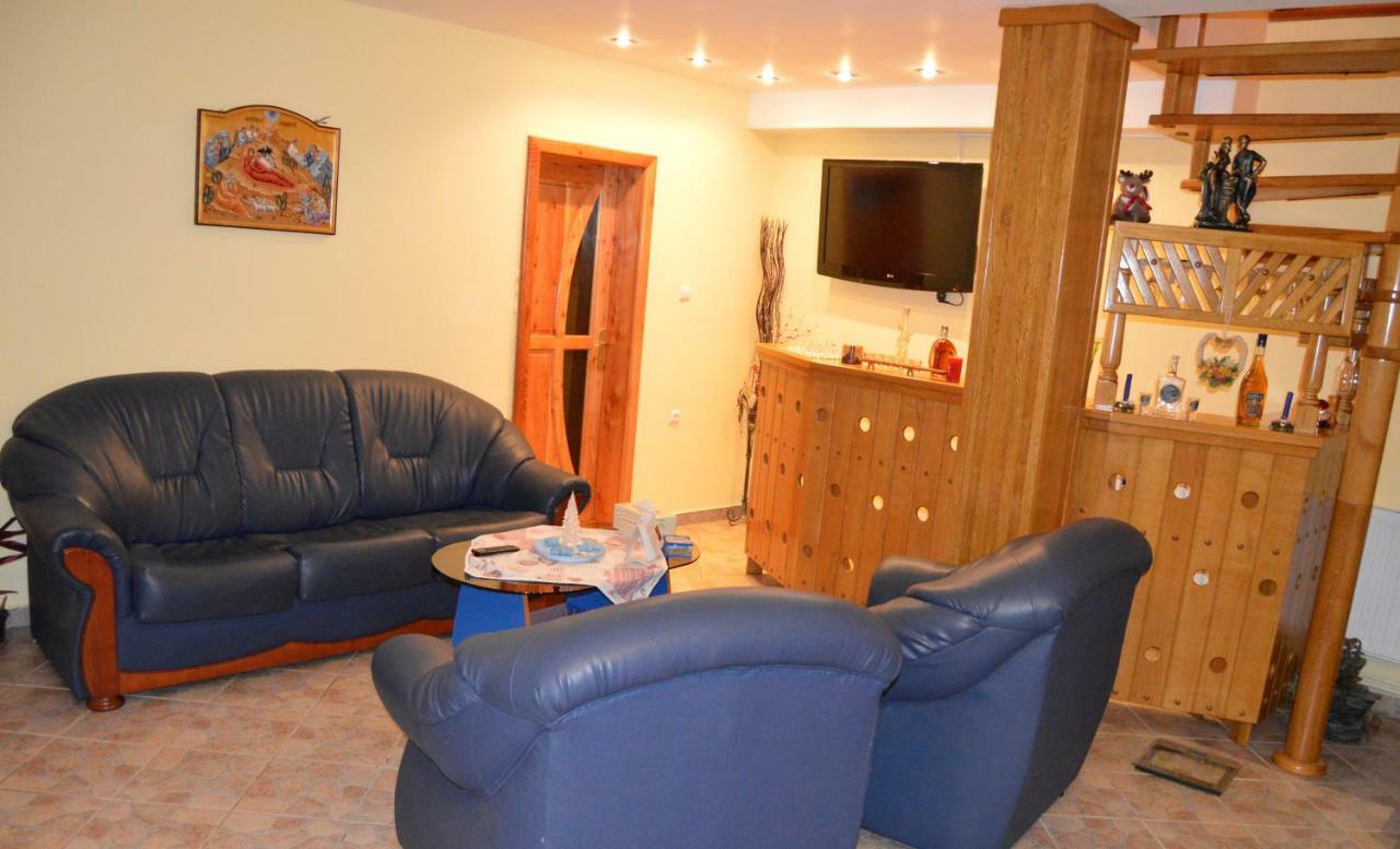 Casa Piatra Craiului Hotel Zărneşti Eksteriør billede