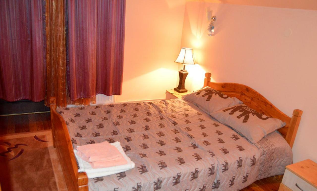 Casa Piatra Craiului Hotel Zărneşti Eksteriør billede