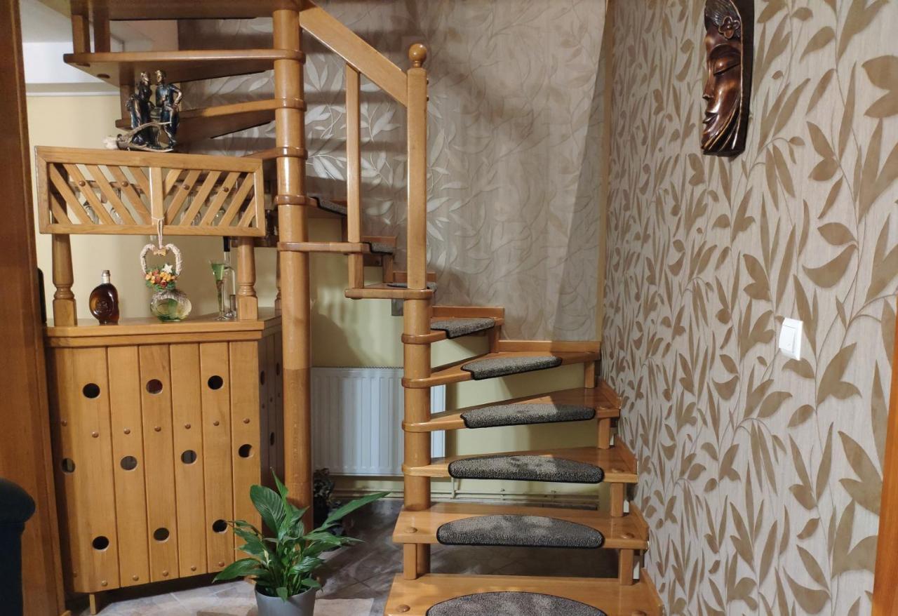 Casa Piatra Craiului Hotel Zărneşti Eksteriør billede